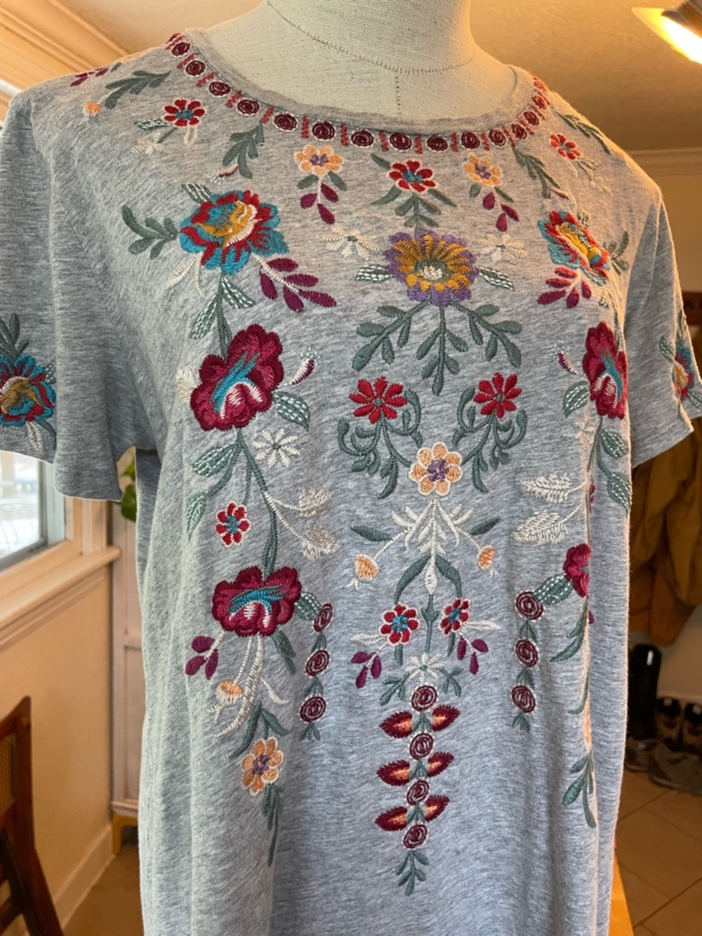 Johnny Was Light Gray Trapeze Tee  with Colorful Floral Embroidery - Picture 2 of 9